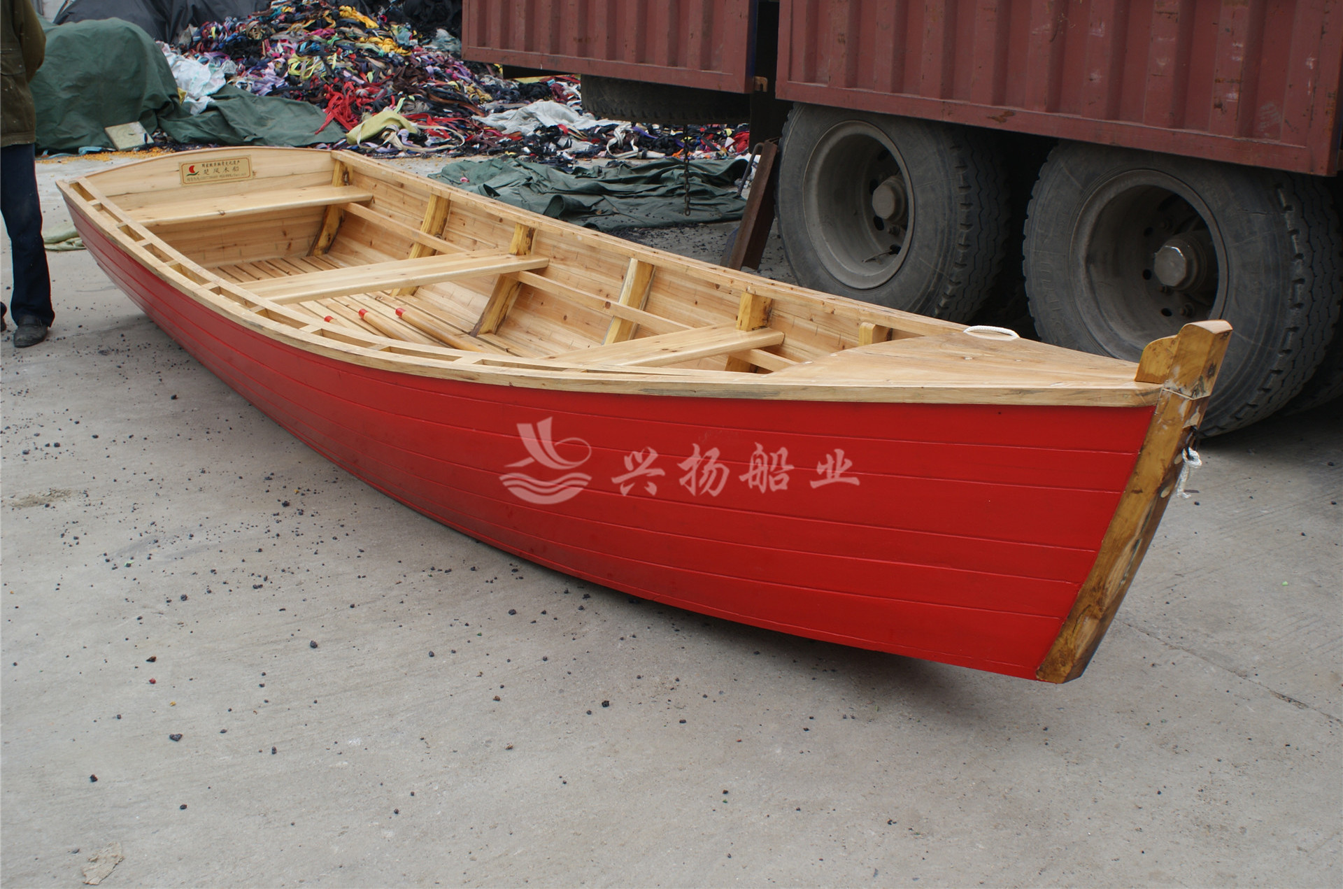 4米紅色歐式船